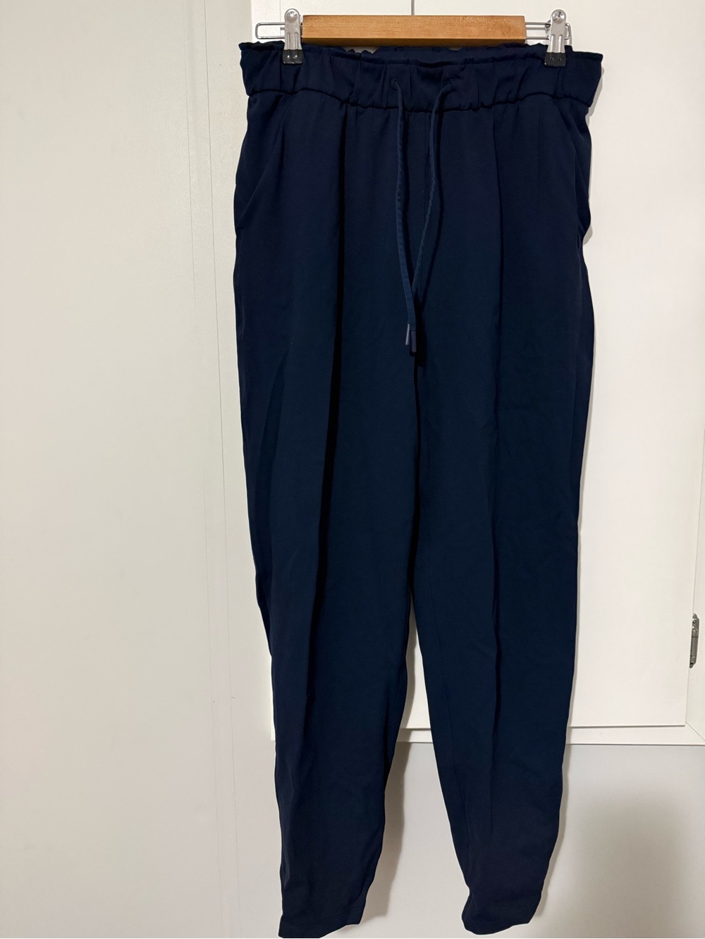 231. Lululemon athletica High Rise Navy Drawstring Jogger Pants